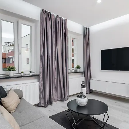 Beautiful Wrocloft By Renters شقة